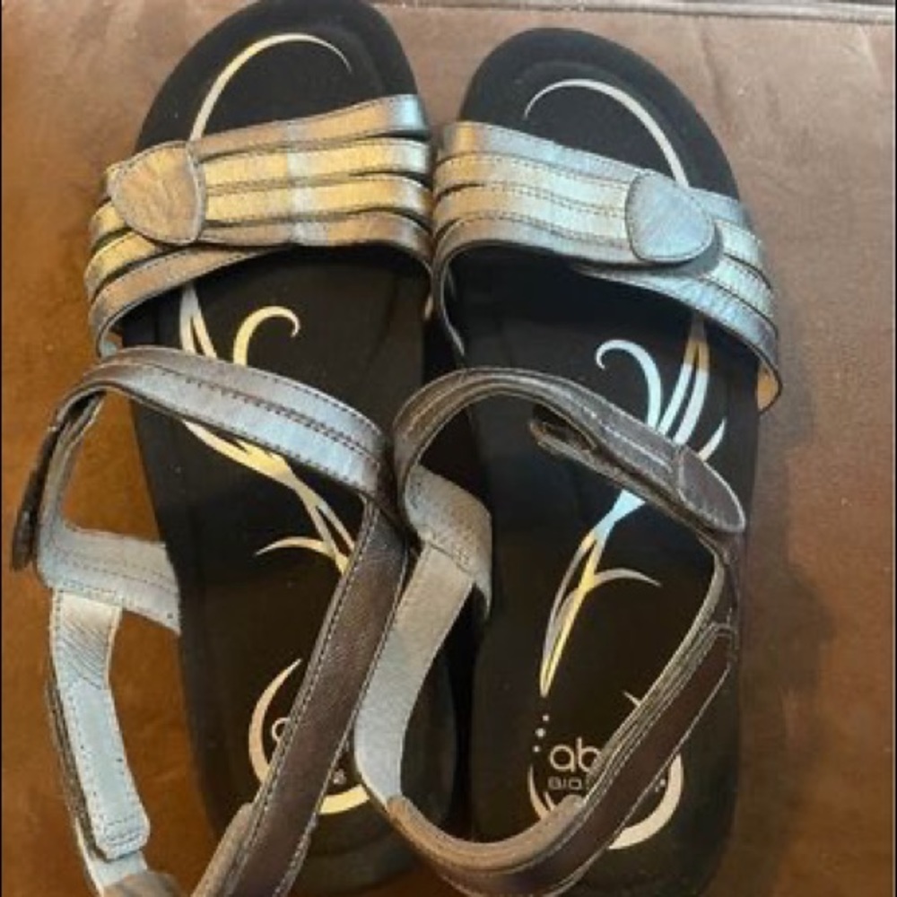 ABEO Sandals